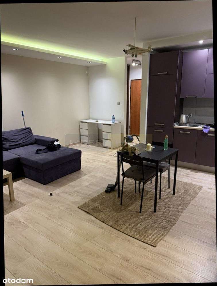 Małe mieszkanko na Bemowie-0