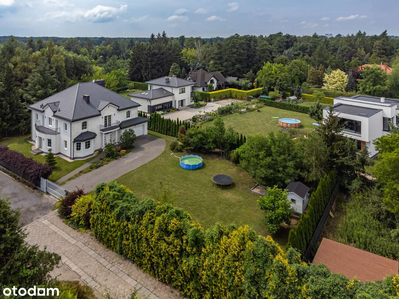 Dom w stylu rezydencjalnym-0