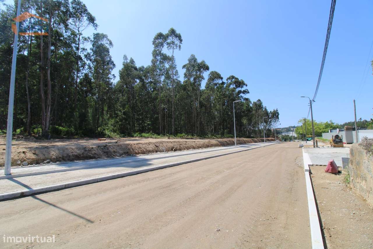 Terreno em Serzedo, Vila Nova de Gaia - Grande imagem: 4/20