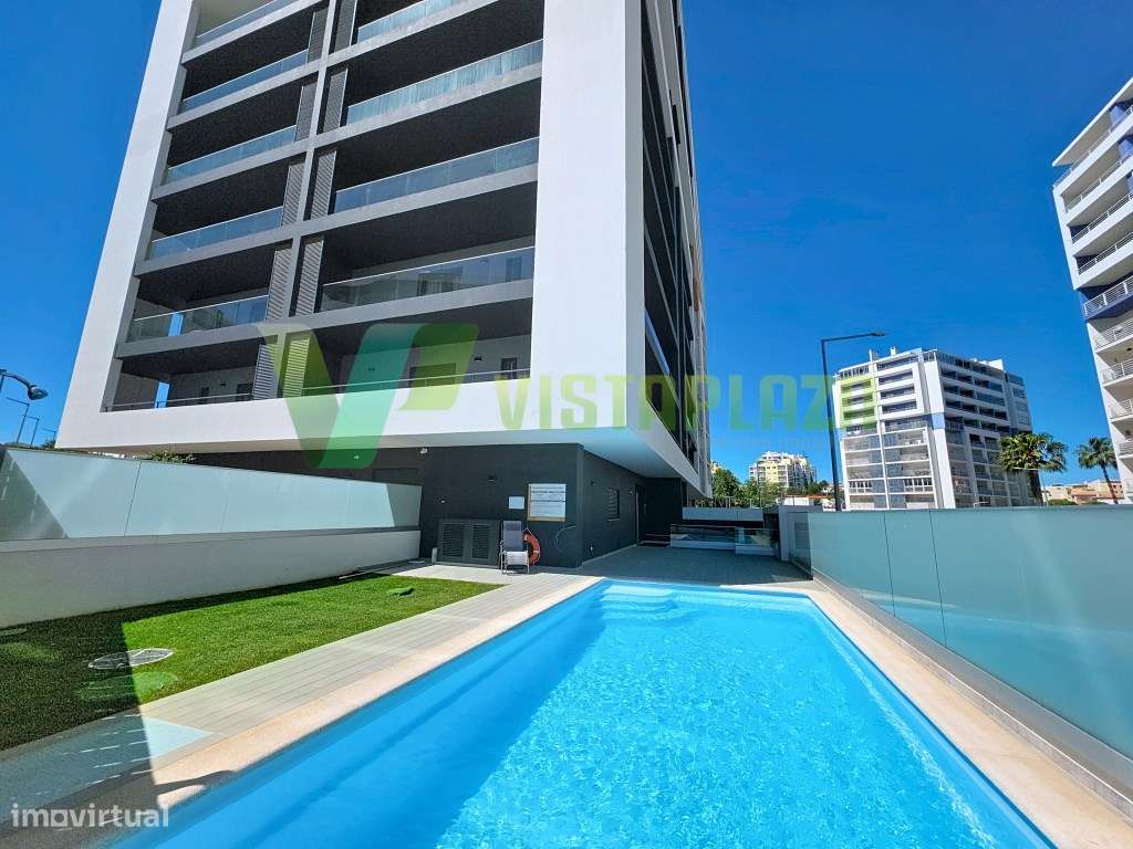 Apartamento Duplex com Terraço e Vista Panorâmica, piscina e garage...-48