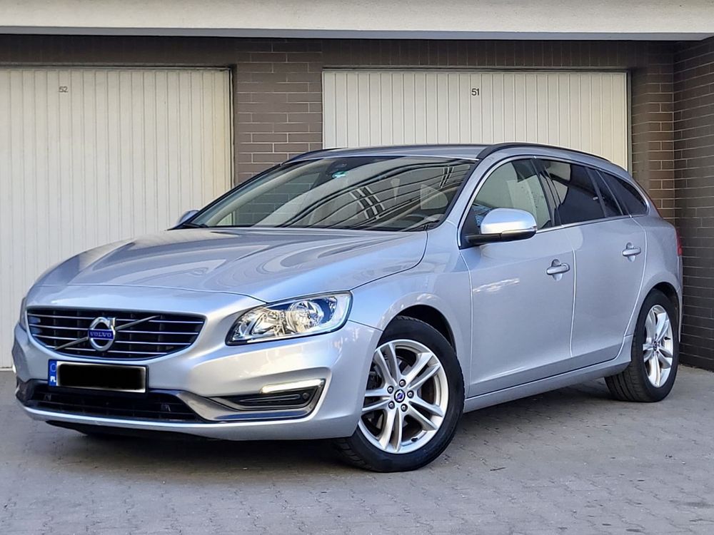 Volvo V60 I D4 Geartronic Momentum 2013