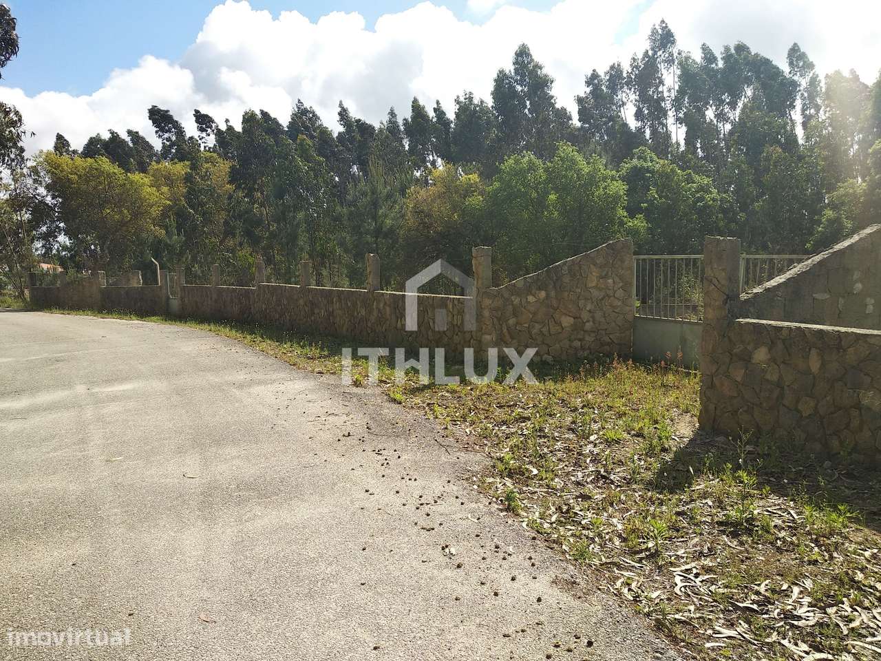 Terreno para Construção | 2.285 m² | Excelente Localização na Região O-6