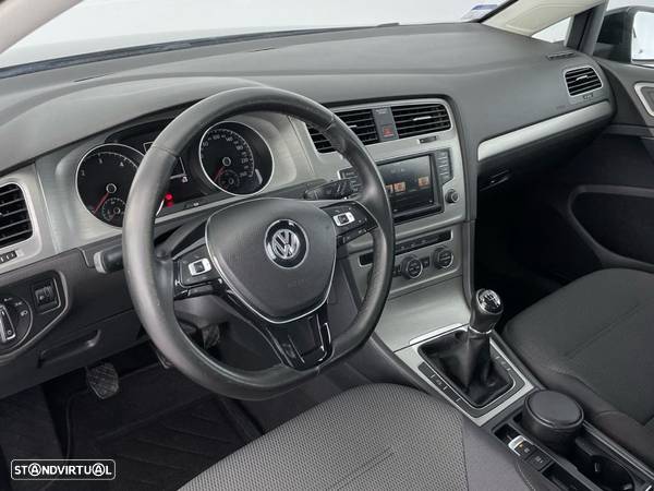 VW Golf 1.6 TDi BlueMotion Confortline - 20