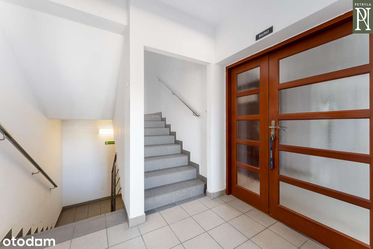 Obiekt biurowy z zapleczem magazynowo-socjalnym. Od zaraz! - Pełny obrazek: 5/11