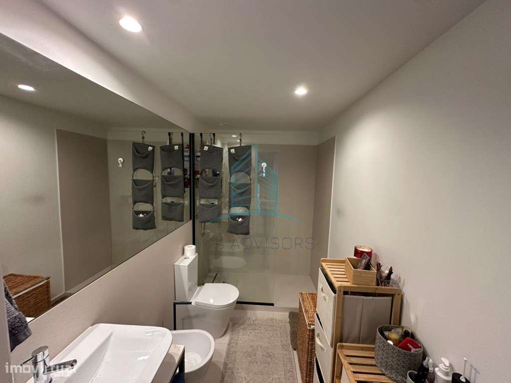 Arrenda se T2 com varanda ( SEM MOBILIA ) - Grande imagem: 4/22