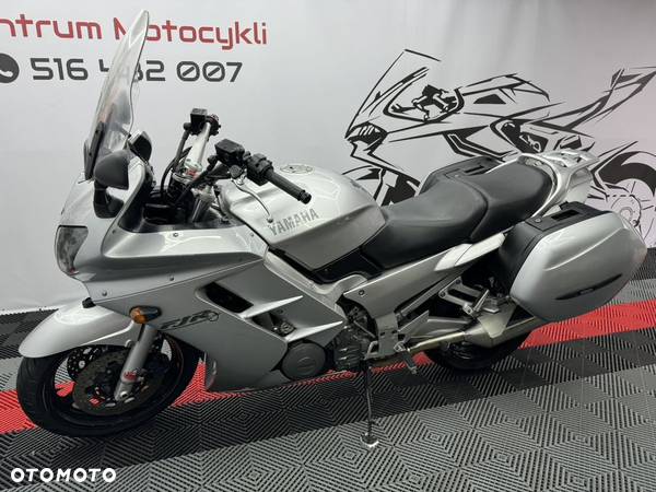 Yamaha FJR - 6