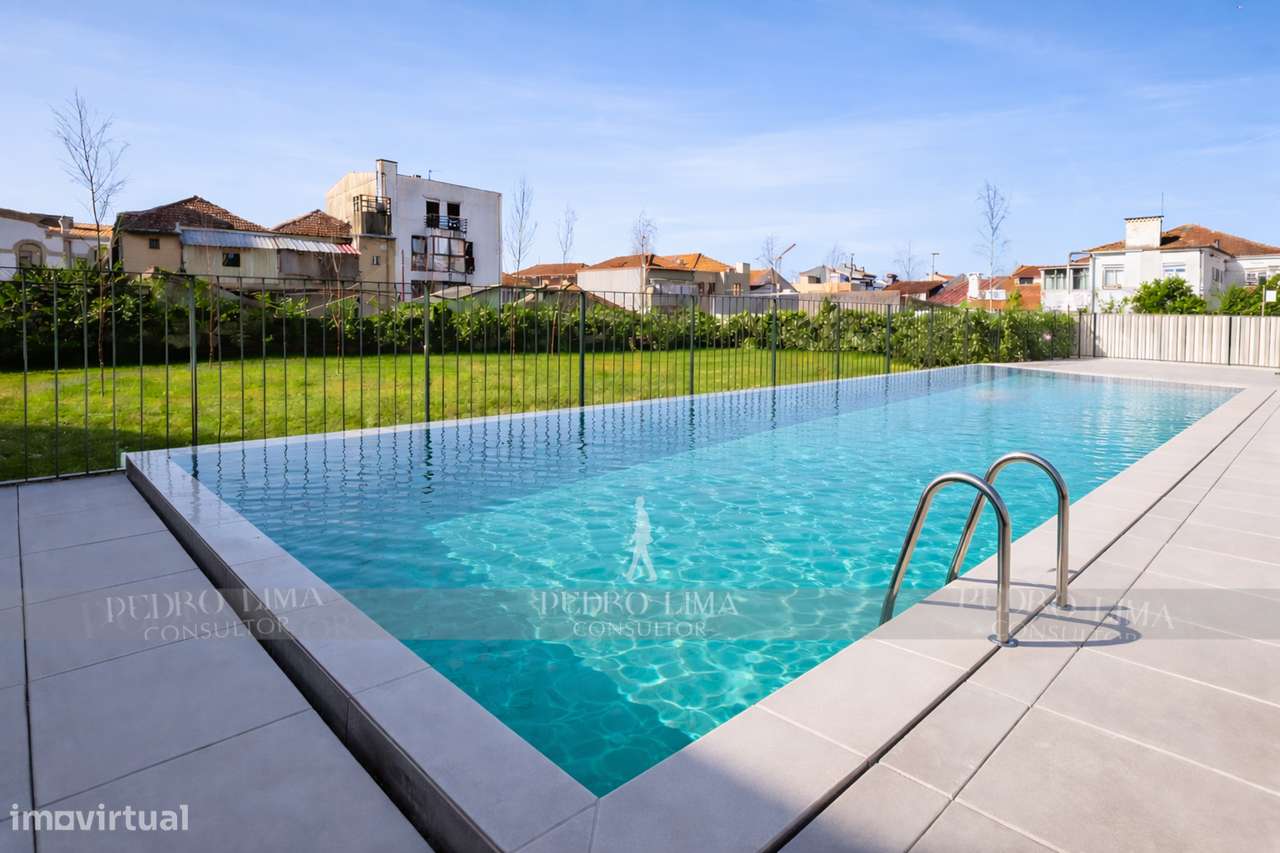 T2 NOVO com 241m2 com Terraços e 2 lugares de Garagem-25