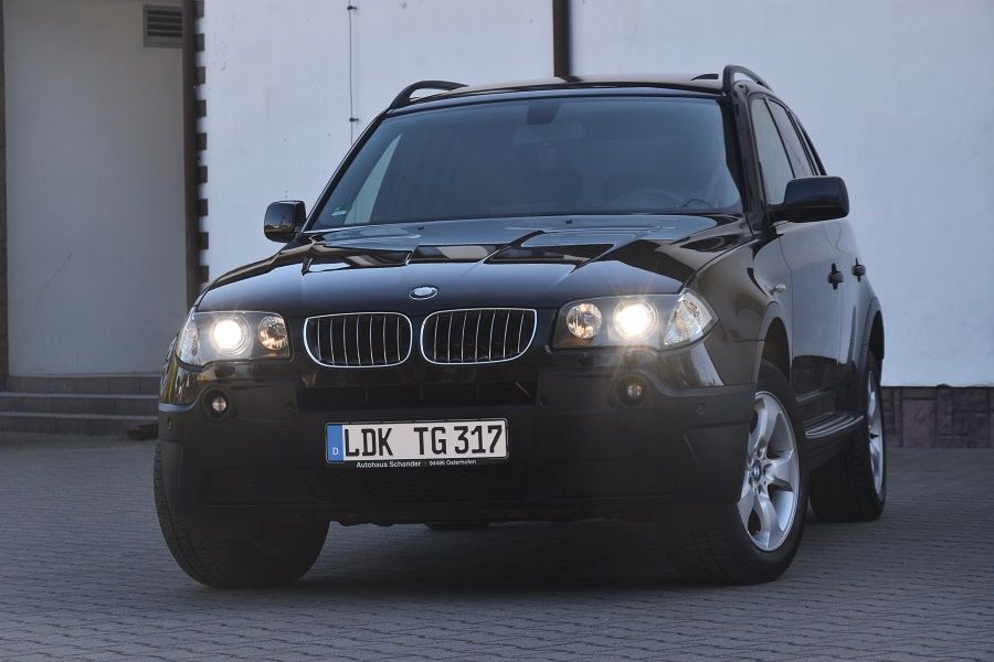 BMW X3 E83 2004