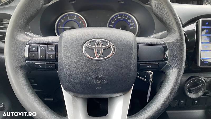Toyota Hilux 4x4 Double Cab M/T Comfort - 15