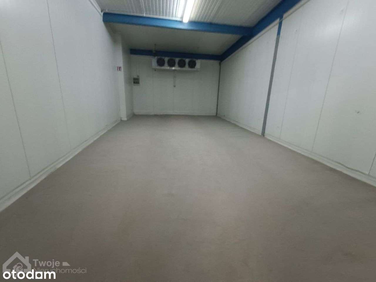 Kompleks magazynowo-biurowy z dużą działką-14