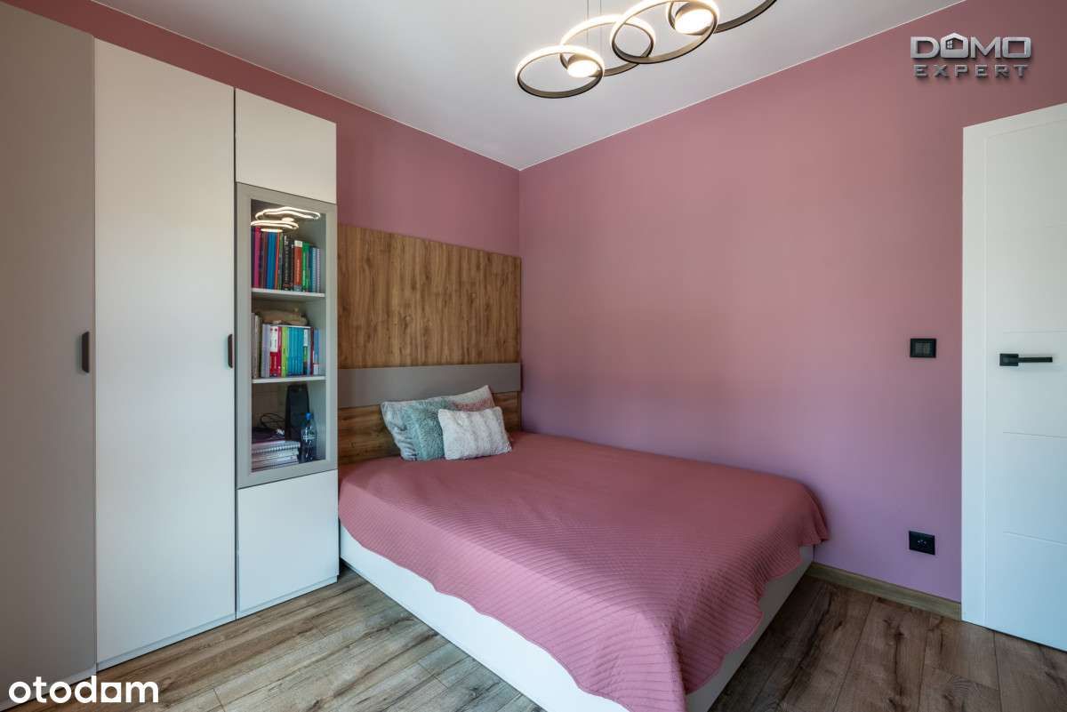 4 pok ogród i 2 szerokimi miejscami parkingowymi-18