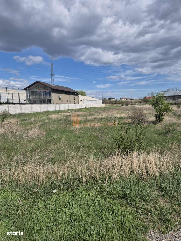 Terenuri alipite intravilane zona Brosteni ,Tarlaua 33 - Imagine principală: 3/4