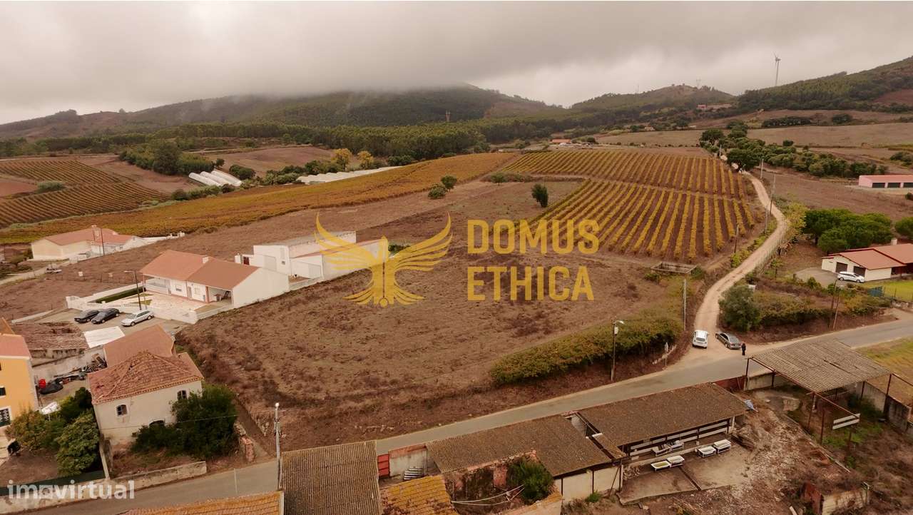 TERRENO COM PROJECTO APROVADO em Bispeira, Sobral de Monte Agraço-5