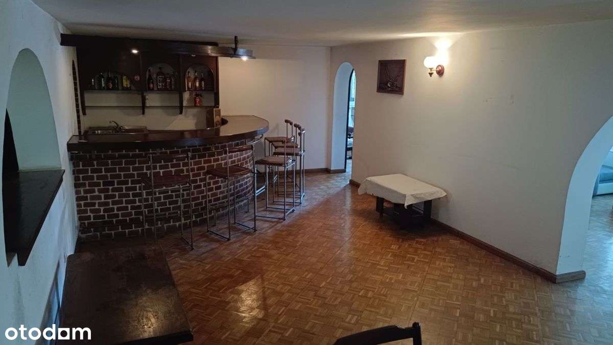 Duży dom z potencjałem-11