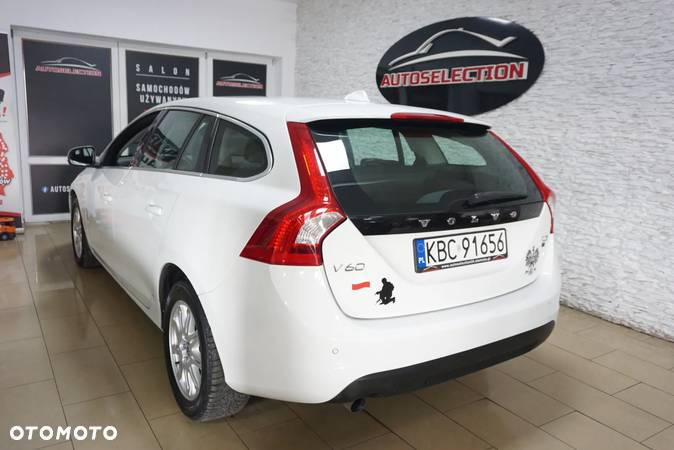 Volvo V60 D3 Kinetic - 7