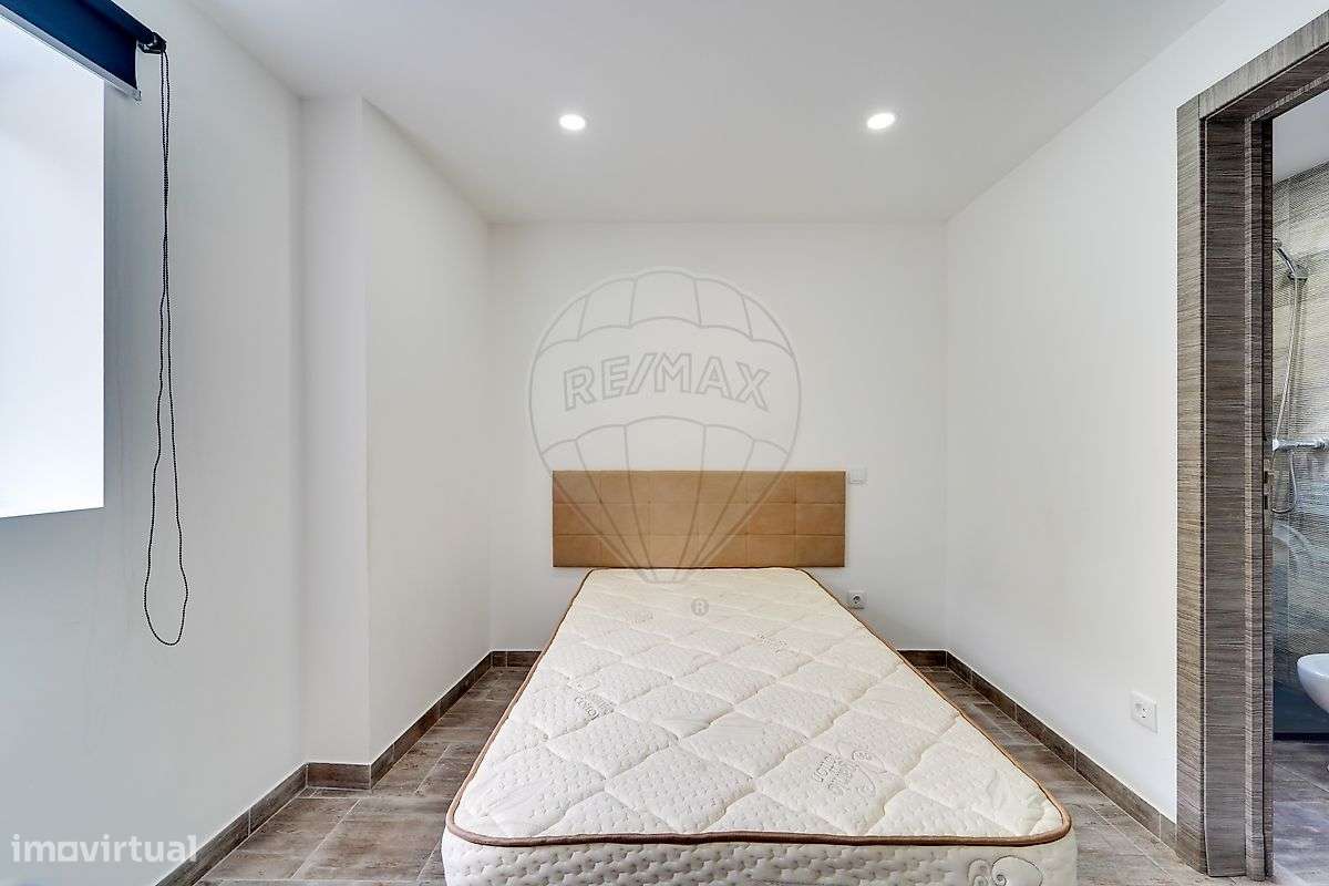 Moradia de investimento T 12 para venda na Quinta da Conraria-12