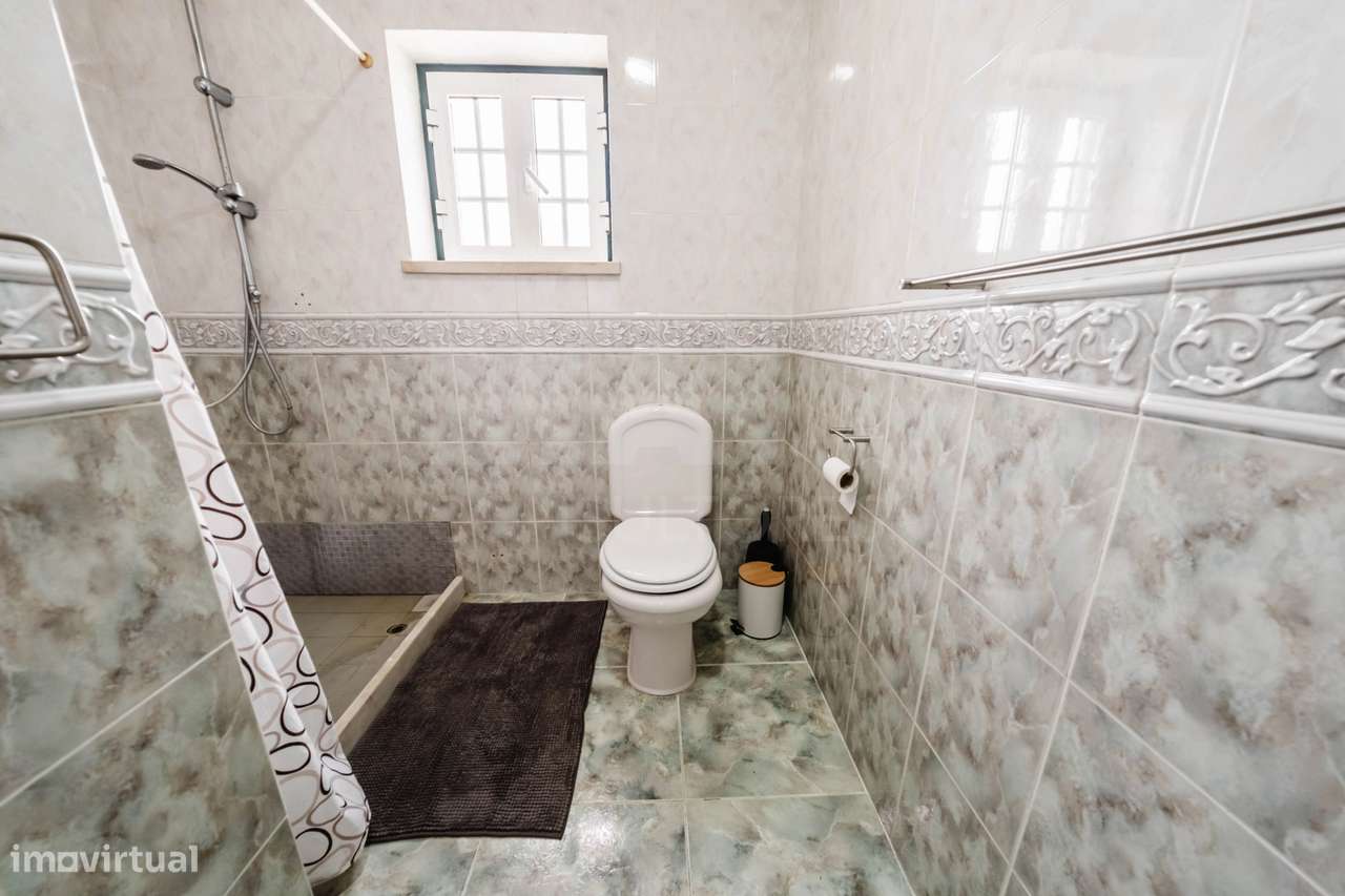 Moradia T4 com Charme em Olho Marinho | 260m² | Lote 734m²-21
