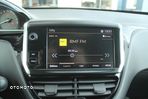 Peugeot 2008 1.2 Pure Tech Allure S&S EAT6 - 24