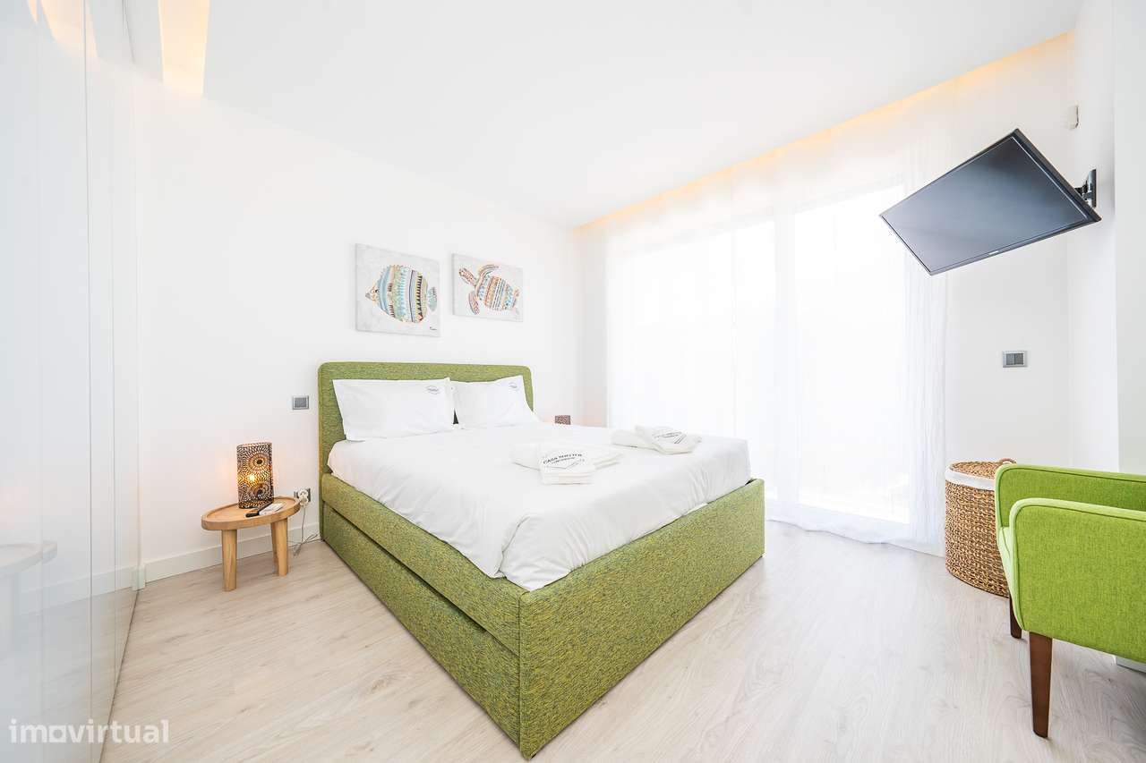 Moradia T3 com piscina, garagem na Aroeira-28