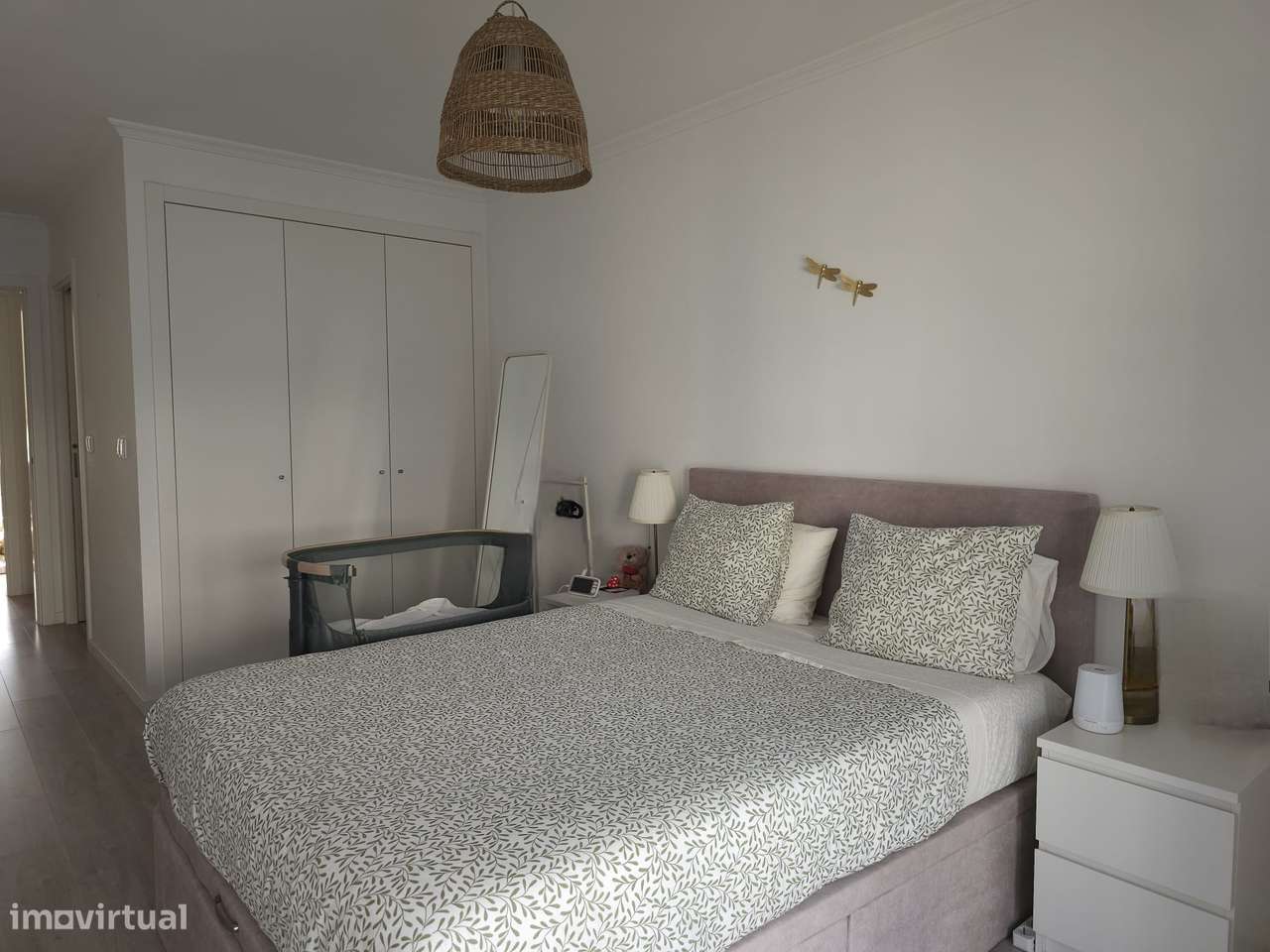 Apartamento T3 com varanda, ar condicionado e elevador-1