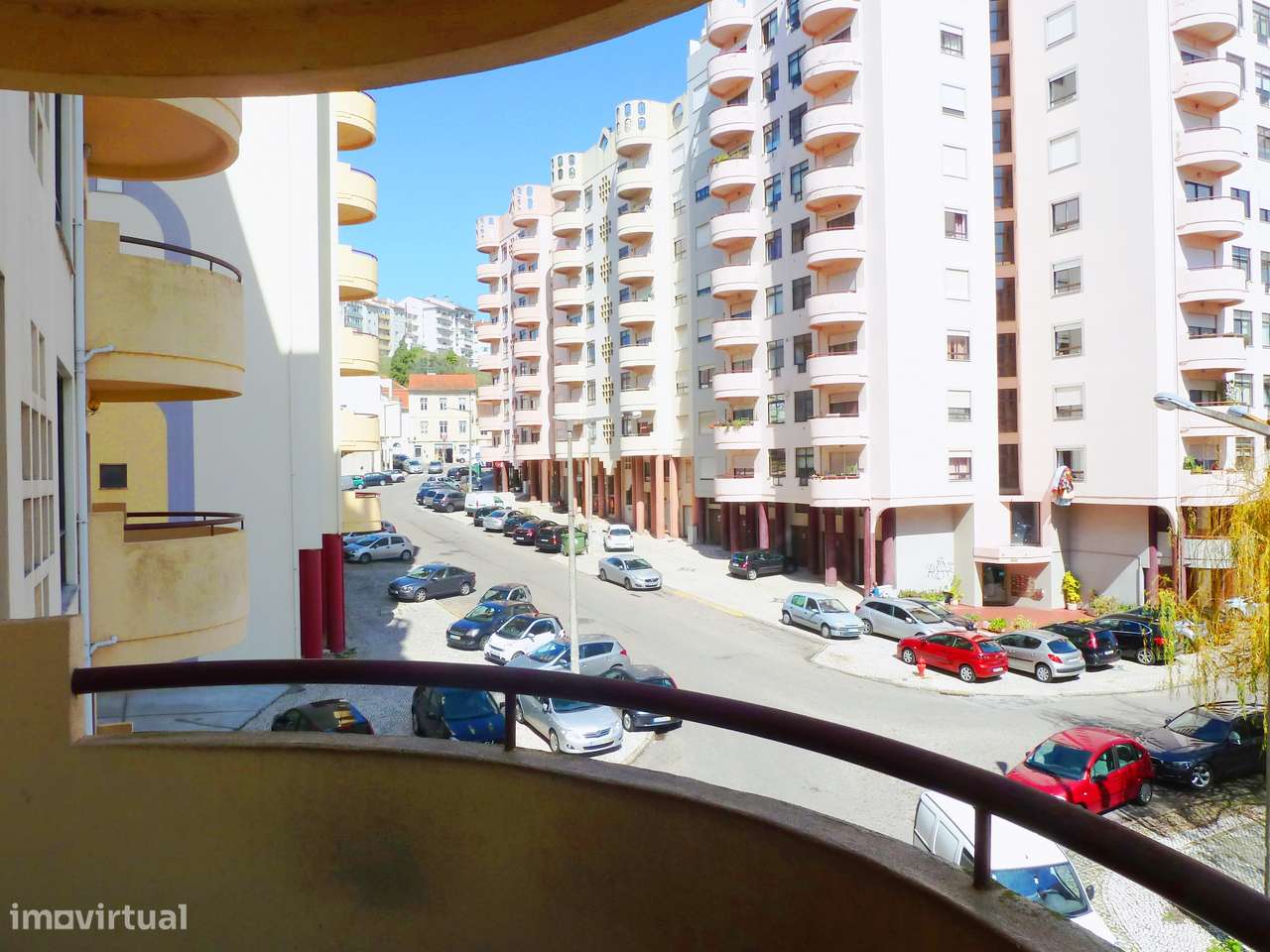 Apartamento T2 em Coimbra (Urbanização Quinta D. João)-12