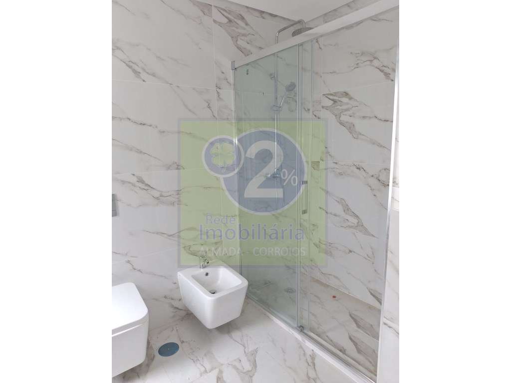 Moradia V5!Nova! Piscina-7