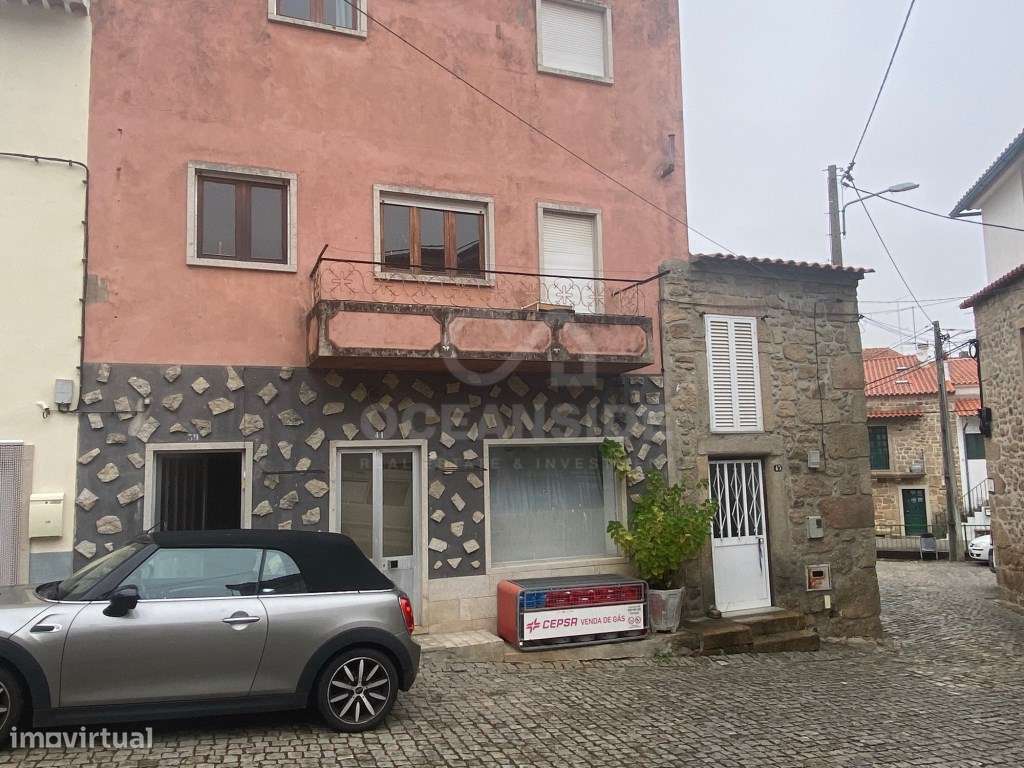 Moradia T4 em São Miguel de Acha-24