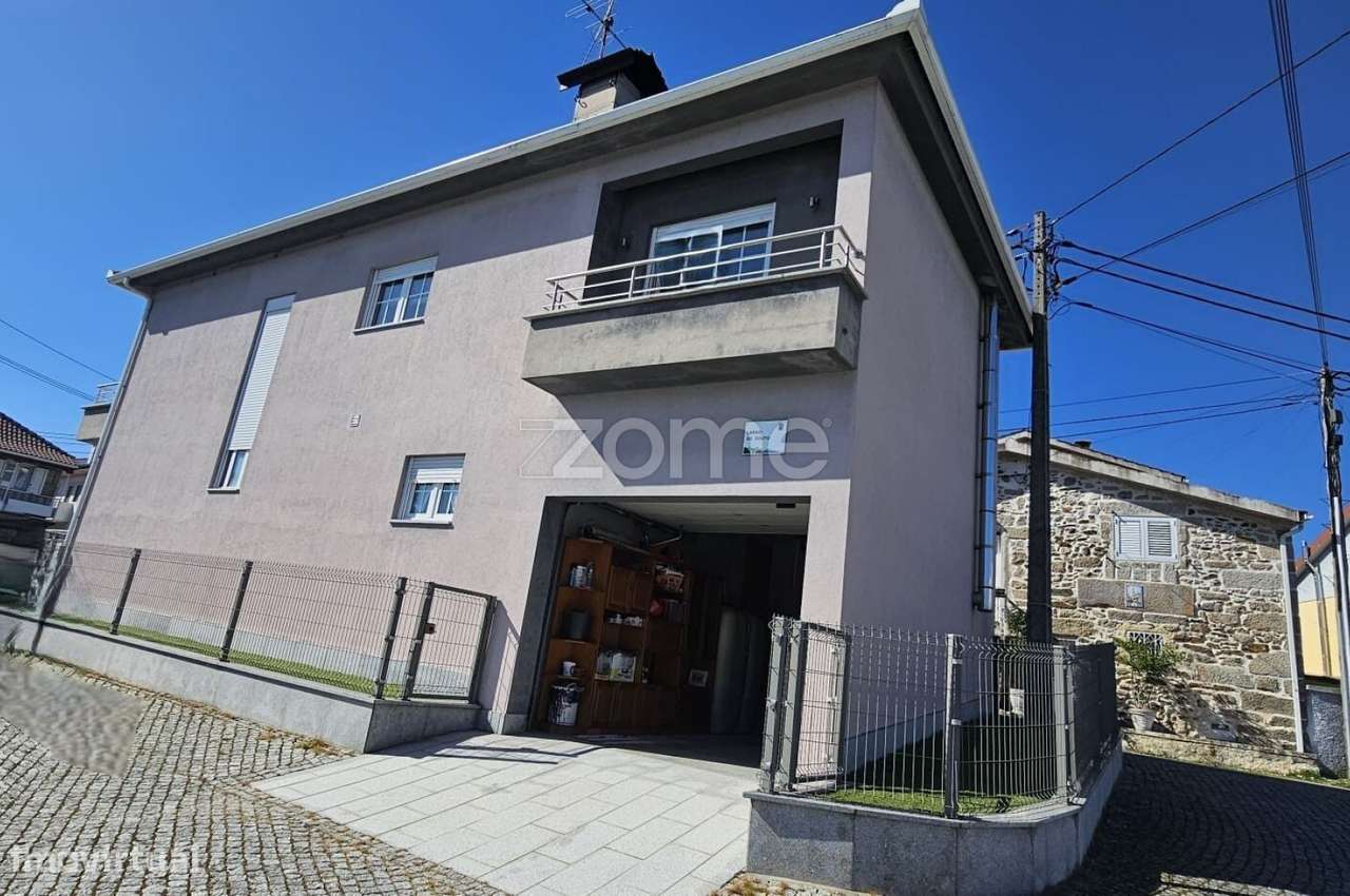 Moradia T3 com garagem-24