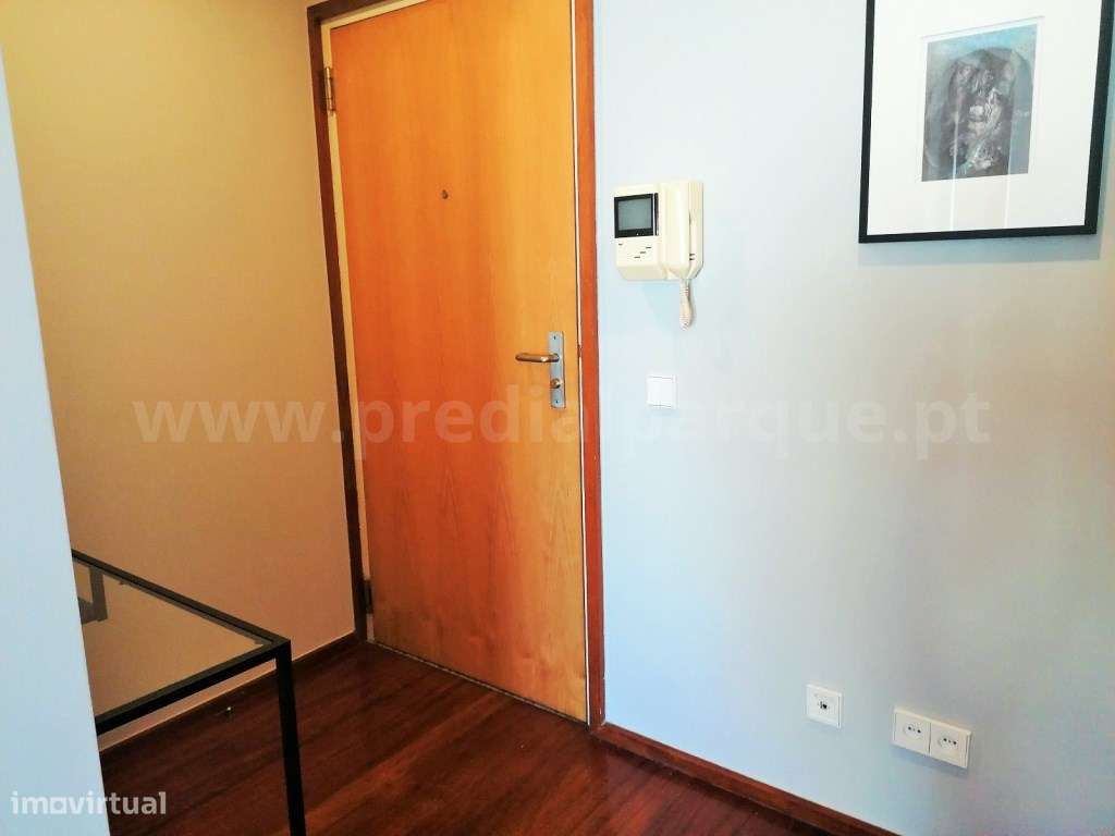 Apartamento T1 com vista mar, MOBILADO, Aldoar - Grande imagem: 5/21