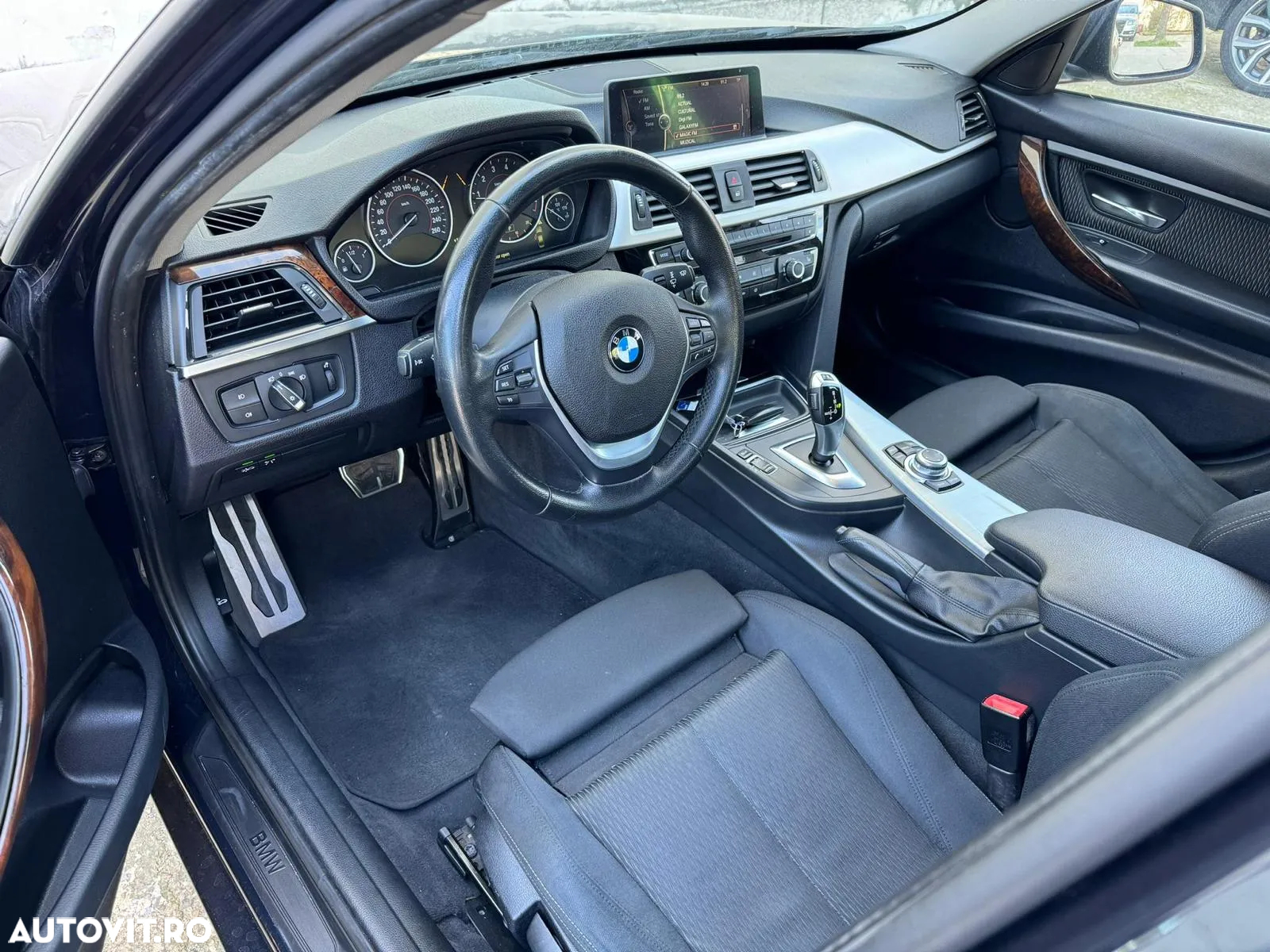 BMW Seria 3 320i Aut. Sport Line - 6