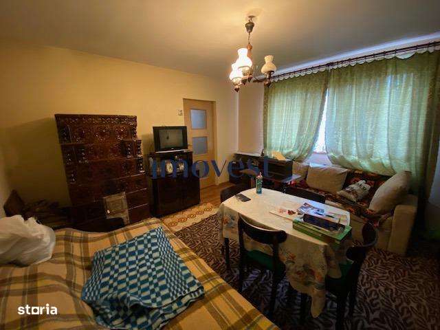 Casa de Vanzare in Valea Vinului - 2 Case cu 3000 mp Teren, Renovate, - Imagine principală: 5/13