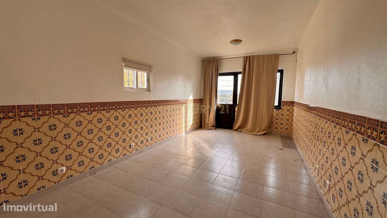 Moradia T5 com Terreno Generoso  - Mafra-26