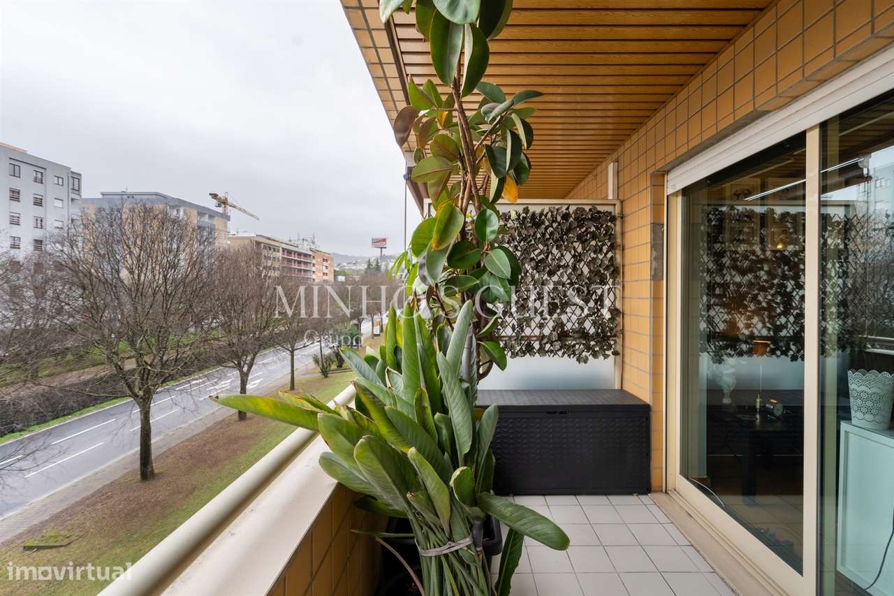 Apartamento T3 c/ varanda, AC e Garagem Fechada - São Vítor, Braga - Grande imagem: 5/34