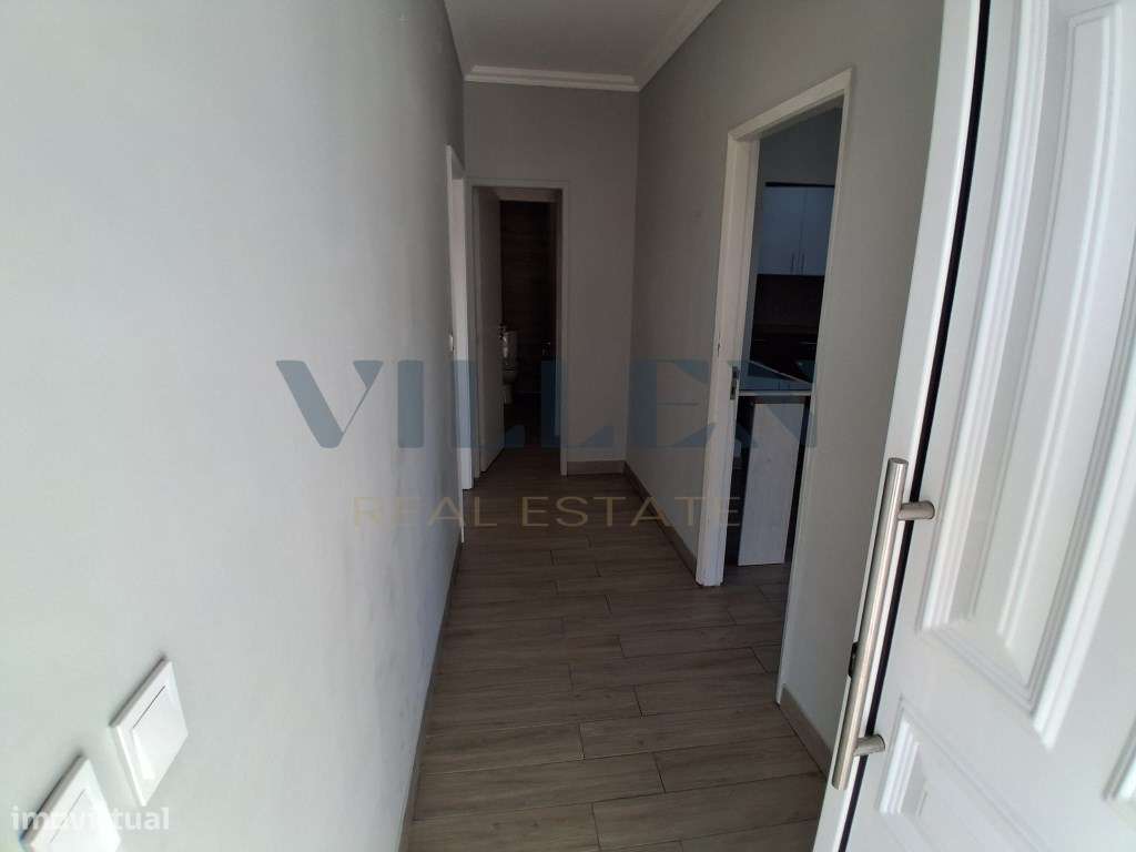 Andar Moradia T3 Renovado com Garagem e 3 Frentes em São Cosme - Go...-7