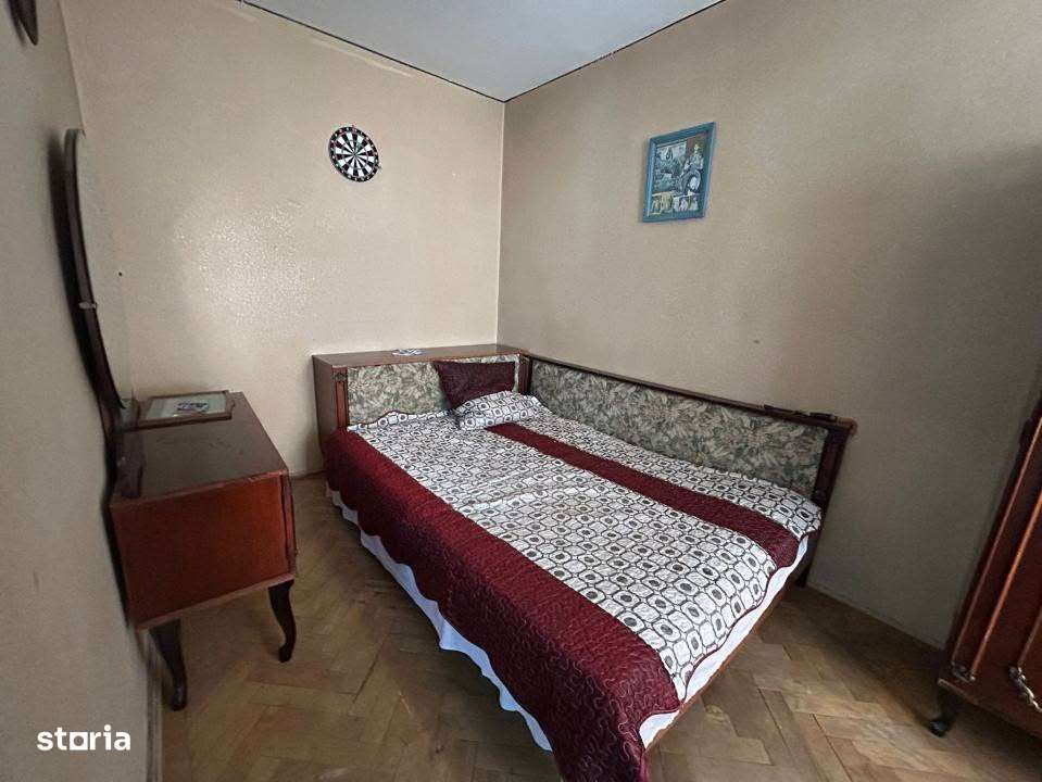 Apartament  2 camere în Craiovița Nouă, 4/4 cu acoperiș - Imagine principală: 2/6
