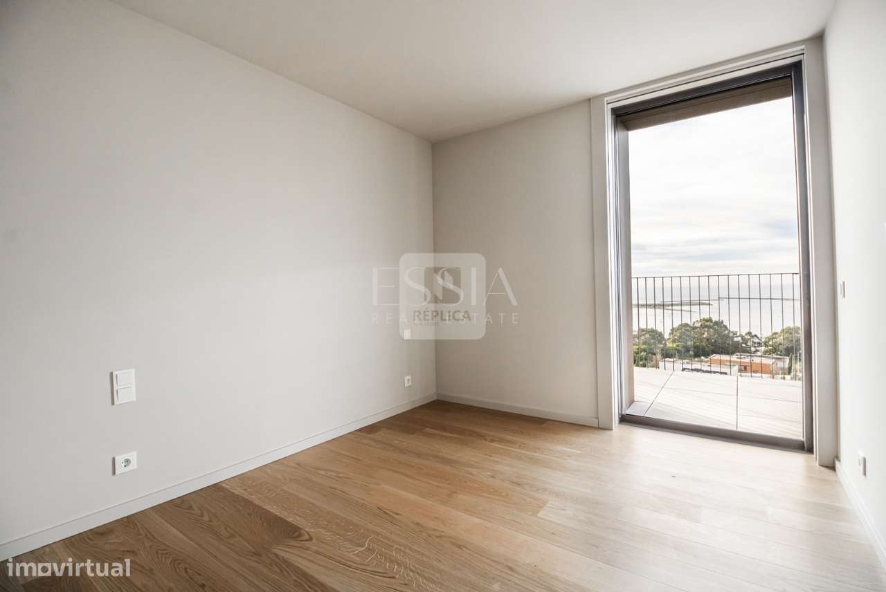 T3 com varanda e lugares de garagem nos Jardins D`Arrábida, VNGaia-8