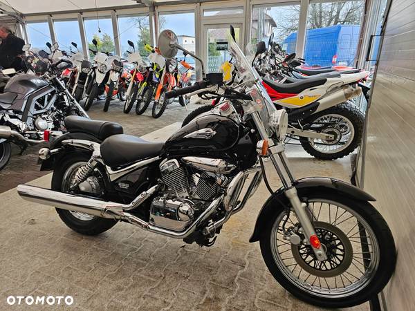 Suzuki Intruder - 20