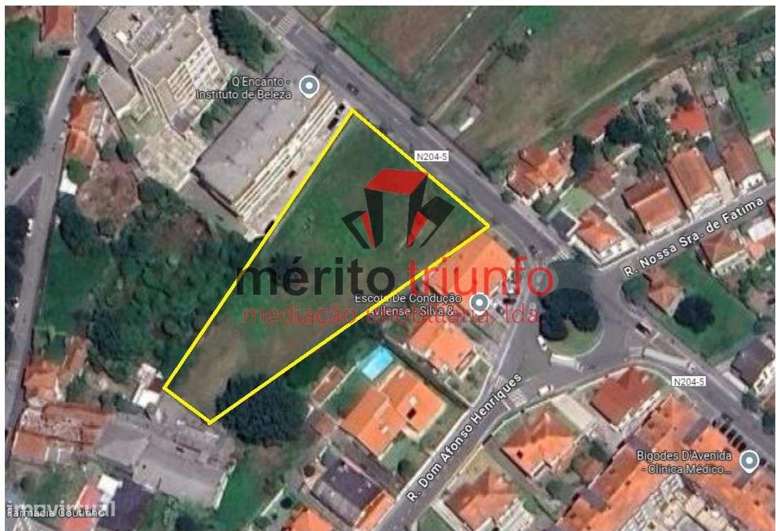 Oferta da Escritura e Registo - Terreno na Vila das Aves - Grande imagem: 1/4