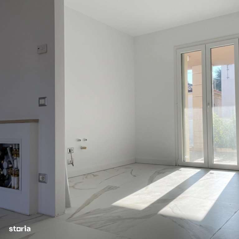 Duplex spatios 5 camere cu 2 bai | Verona - Italia-3