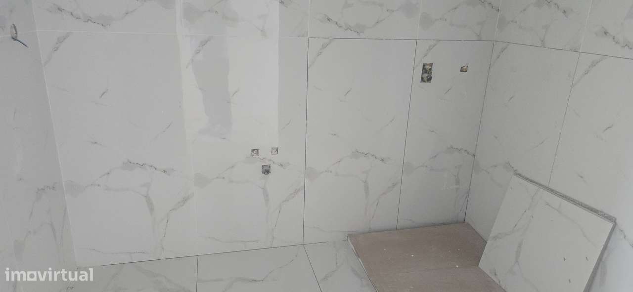Apartamentos novis em fase de acabamentos.-5