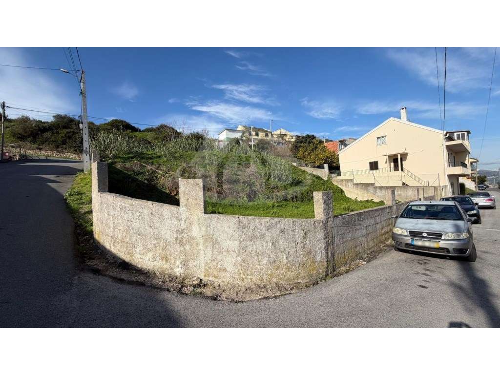 Terreno não edificável com 300 m² em Cabeço da Aguieira, Unhos - Grande imagem: 4/4