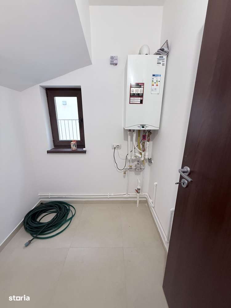 Casa individuala cu curte, 3 dormitoare - Maracineni-11