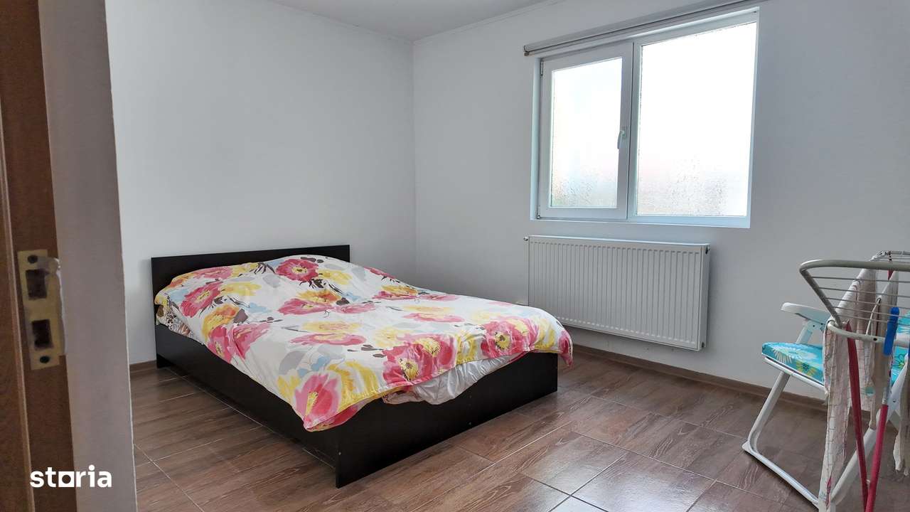 Vindem casa in Lumina-3