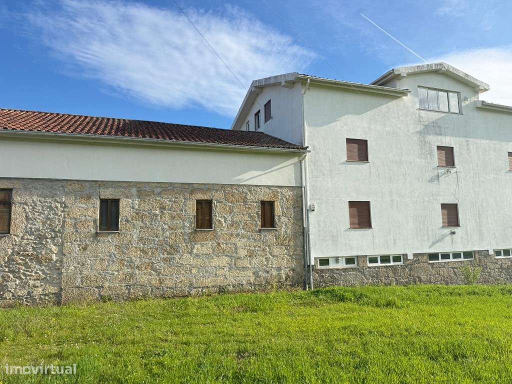 Propriedade Exclusiva para Turismo Rural na Covilhã - Boi Dobra
Um... - Grande imagem: 4/49