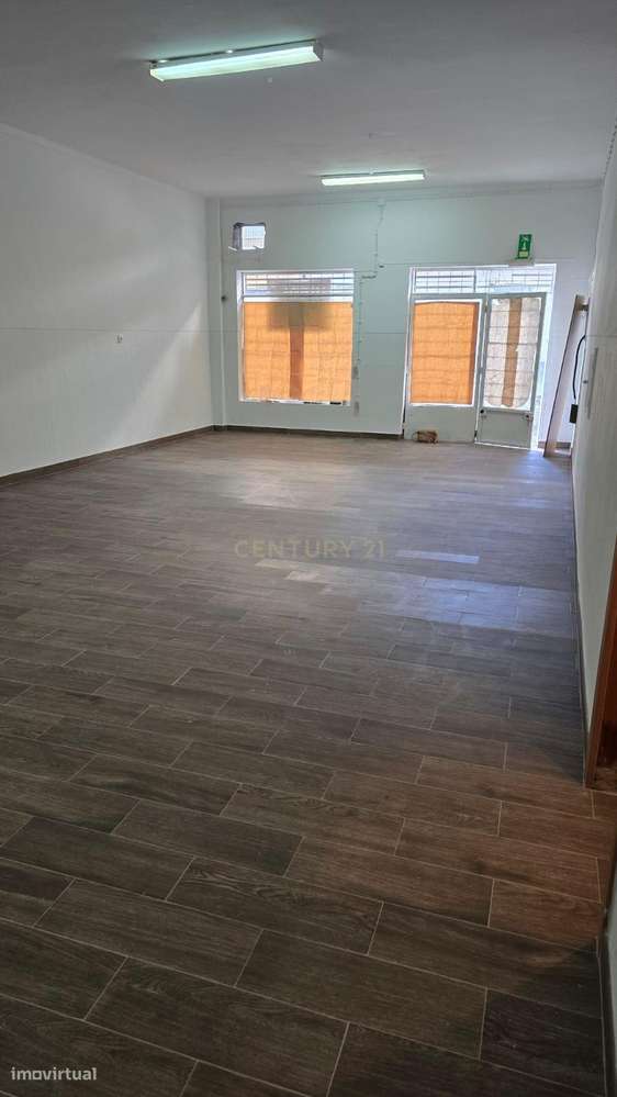 Arrendamento Loja no Lavradio, Barreiro: Excelente Localização e Acess - Grande imagem: 2/5