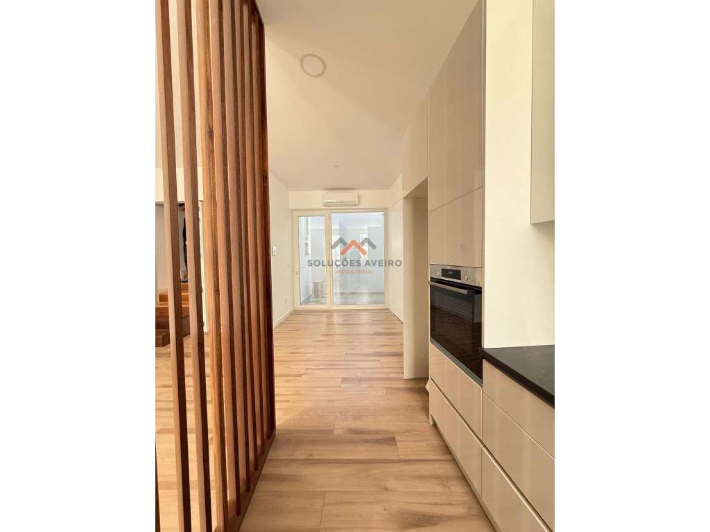 Moradia T3 totalmente renovada no centro de Ílhavo | Versátil | Ele... - Grande imagem: 4/50
