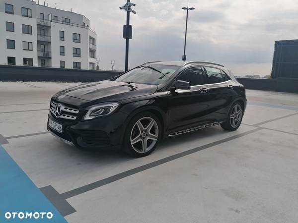 Mercedes-Benz GLA 200 7G-DCT AMG Line - 22