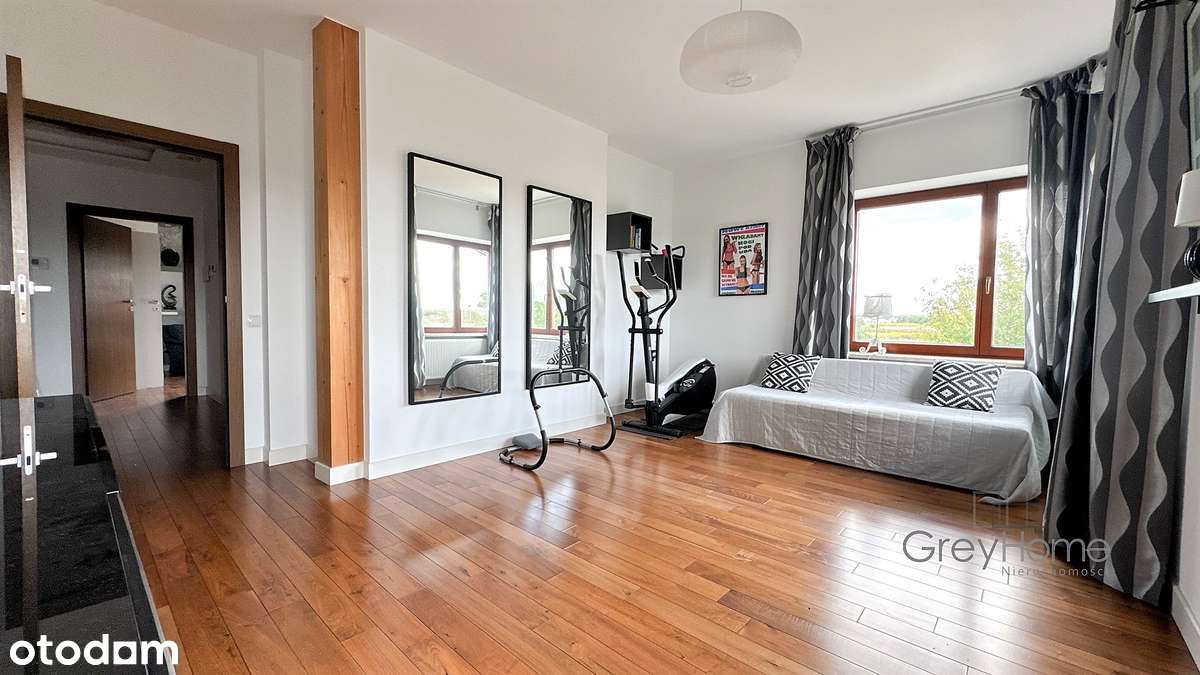 Przestronny jednorodzinny dom w Nowej Woli-16