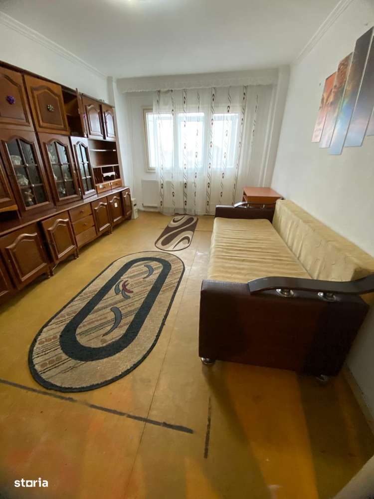 2 DECOMANDATE foarte spatios cu centrala si termopan zona Narcisa-1