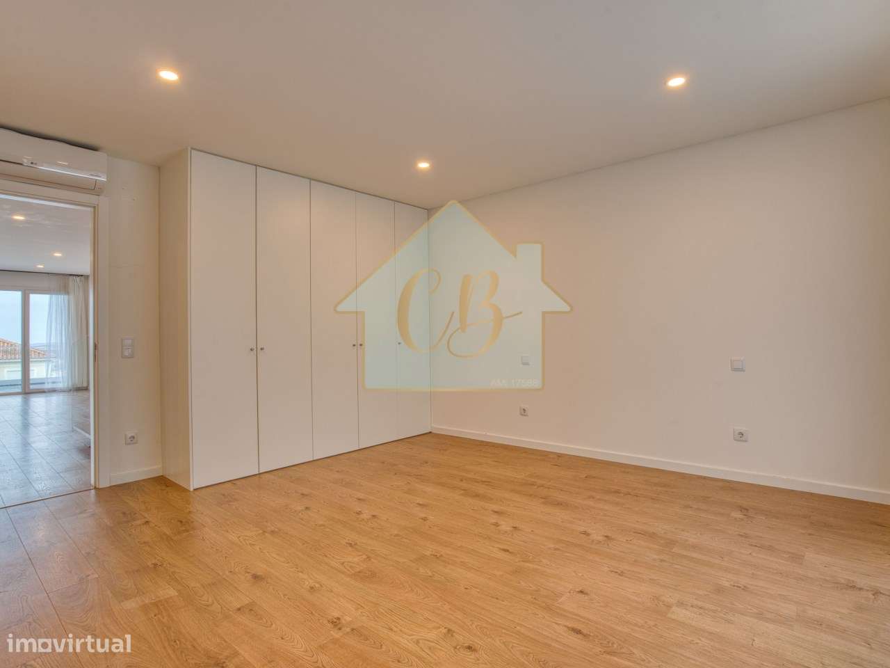 Moradia T4 no Varatojo – Torres Vedras | Terraço panorâmico e garagem-17